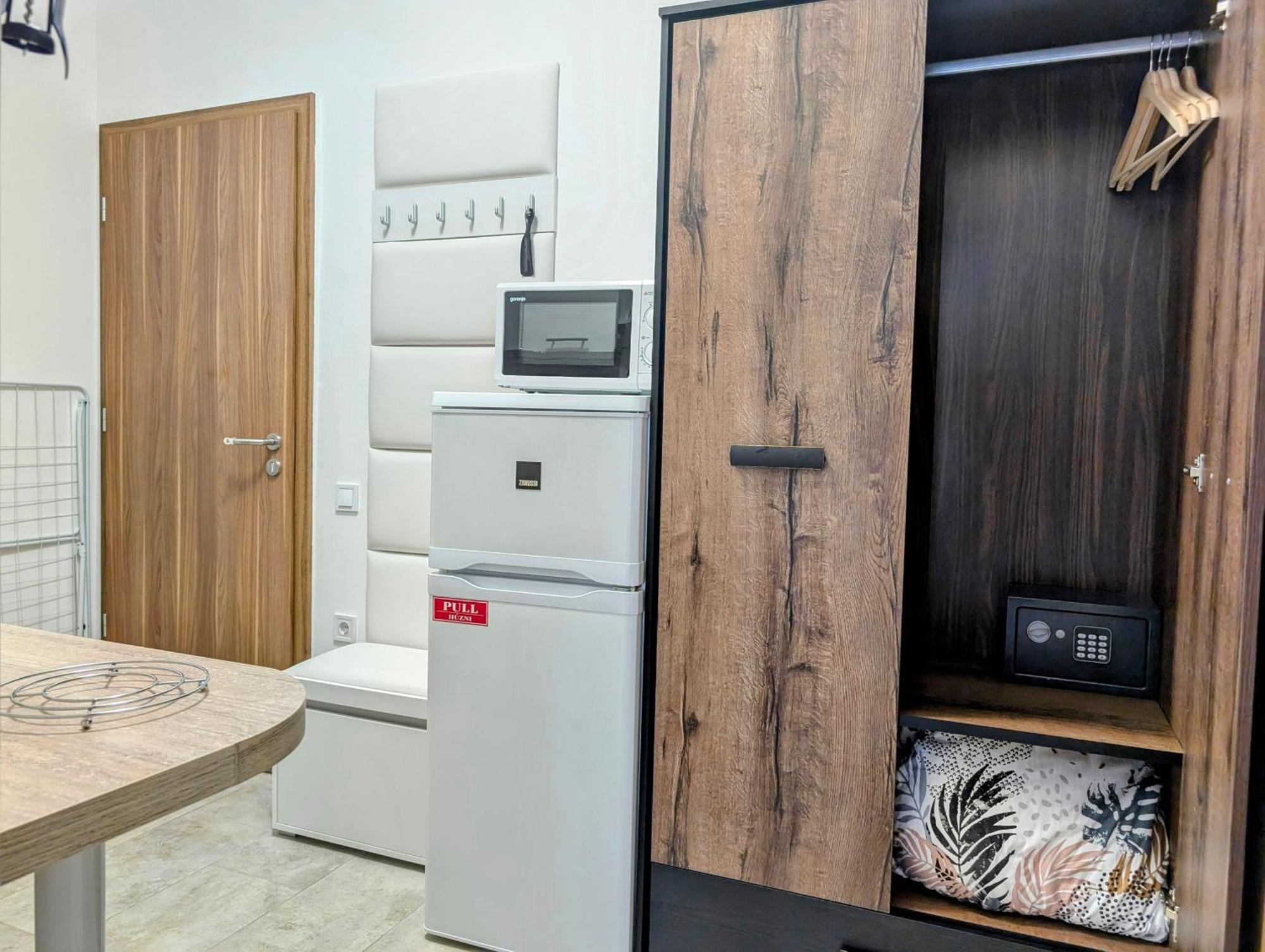 Moon Light Apartment Heviz Bagian luar foto