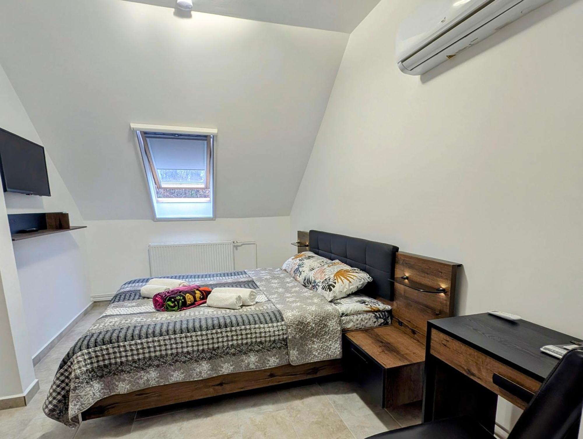 Moon Light Apartment Heviz Bagian luar foto
